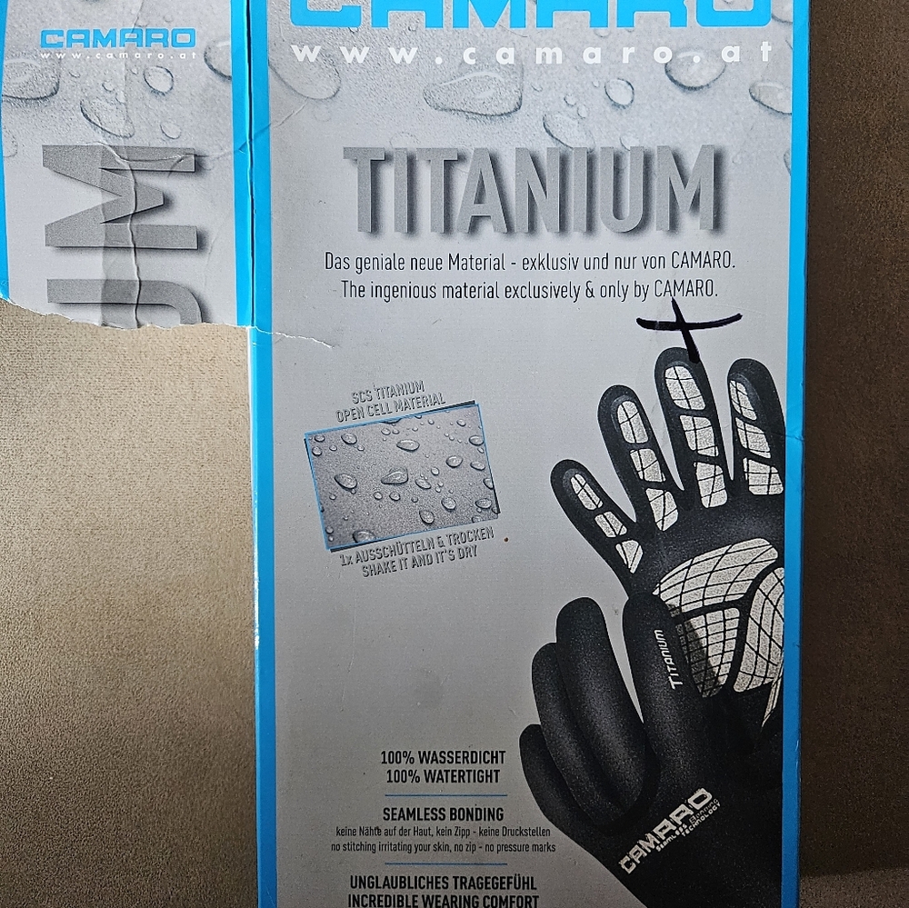NIB XS Seamless 1 mm Camaro Ti Neoprene Gloves Cycling Wetsuit Fishing